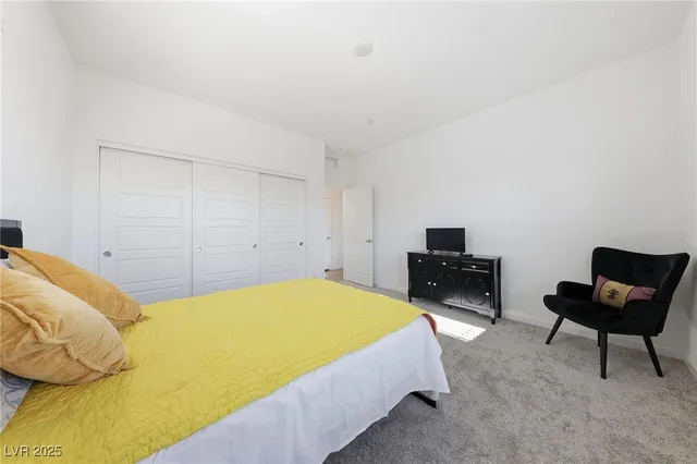 $385,000 | 364 Whitney Crest Street, Henderson, NV 89015