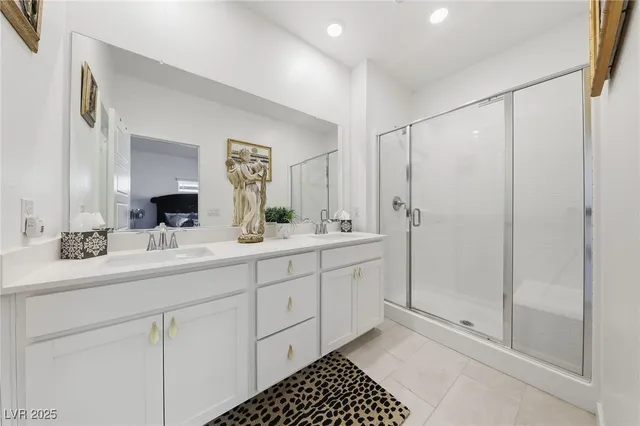 $385,000 | 364 Whitney Crest Street, Henderson, NV 89015