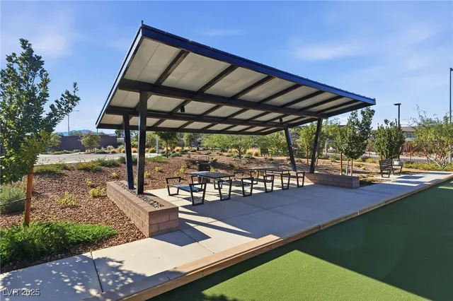 $385,000 | 364 Whitney Crest Street, Henderson, NV 89015