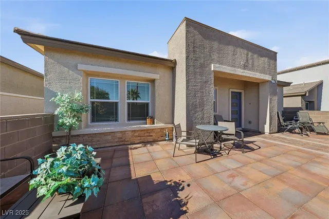 $385,000 | 364 Whitney Crest Street, Henderson, NV 89015