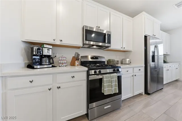 $385,000 | 364 Whitney Crest Street, Henderson, NV 89015