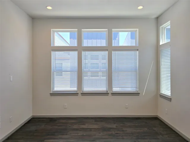 $2,395 | 611 Emile Street, Houston, TX 77020