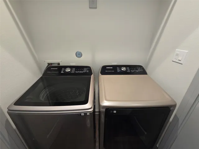 $2,395 | 611 Emile Street, Houston, TX 77020