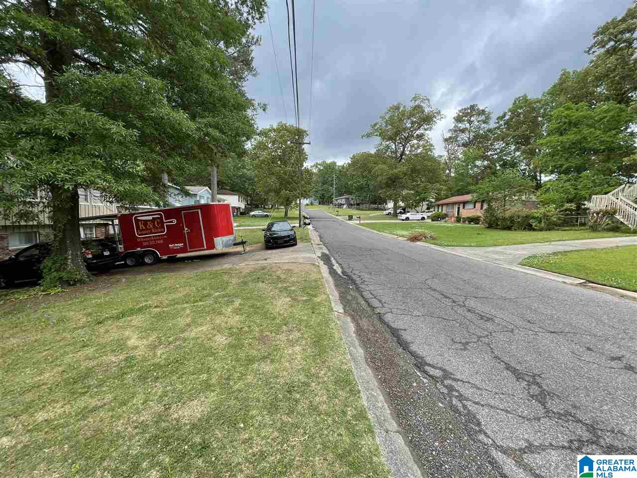 313 14th Avenue Northwest, Unit 27 Center Point, AL 35215 - Photo 2 of 5