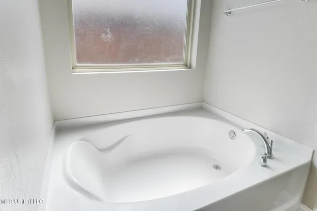 $395,000 | 6681 Sugarcane Circle, Ocean Springs, MS 39564