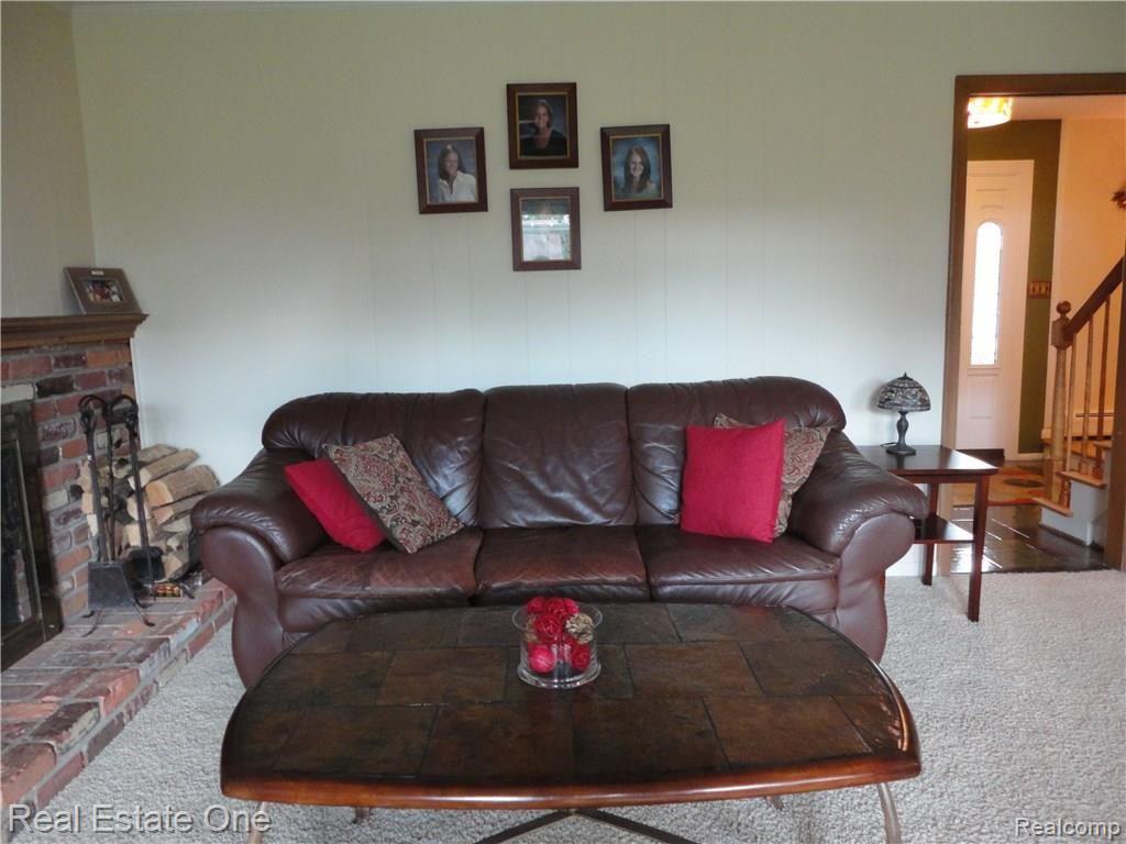 32305 Baintree Road Farmington Hills, MI 48334 - Photo 11 of 53
