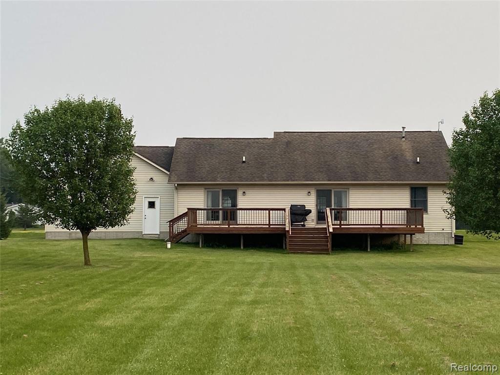 9486 Baldwin Road Gaines, MI 48436 - Photo 2 of 23