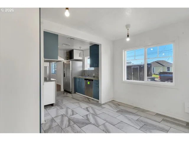 $330,500 | 1425 Calapooia Street Southwest, Albany, OR 97321