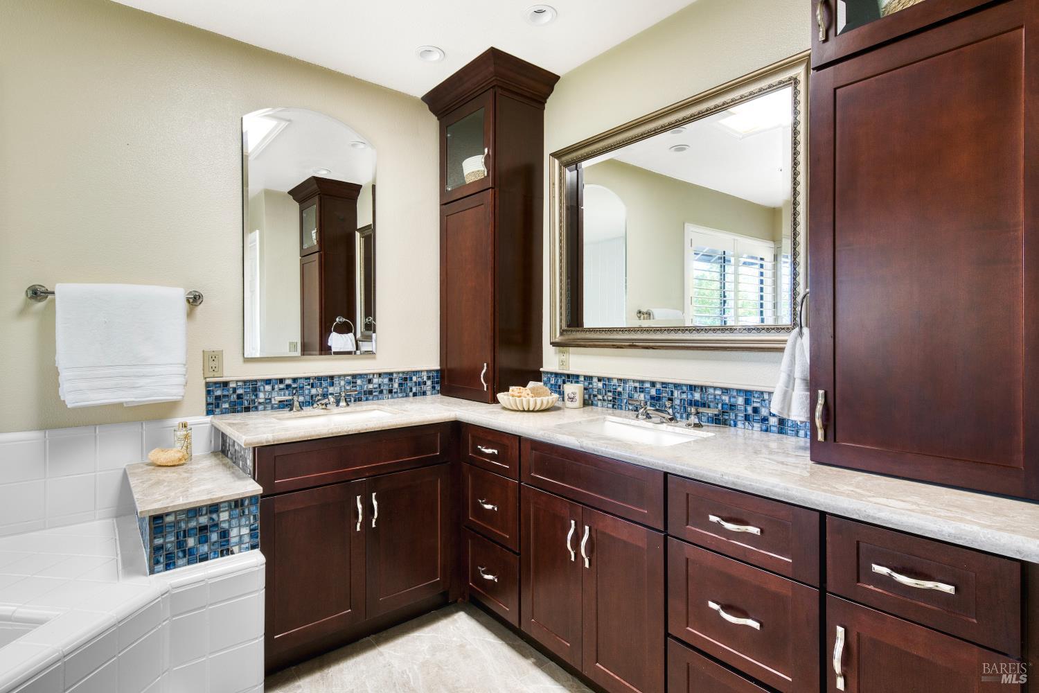 8 Racquet Court Novato, CA 94947 - Photo 23 of 47 Gallery Image 23