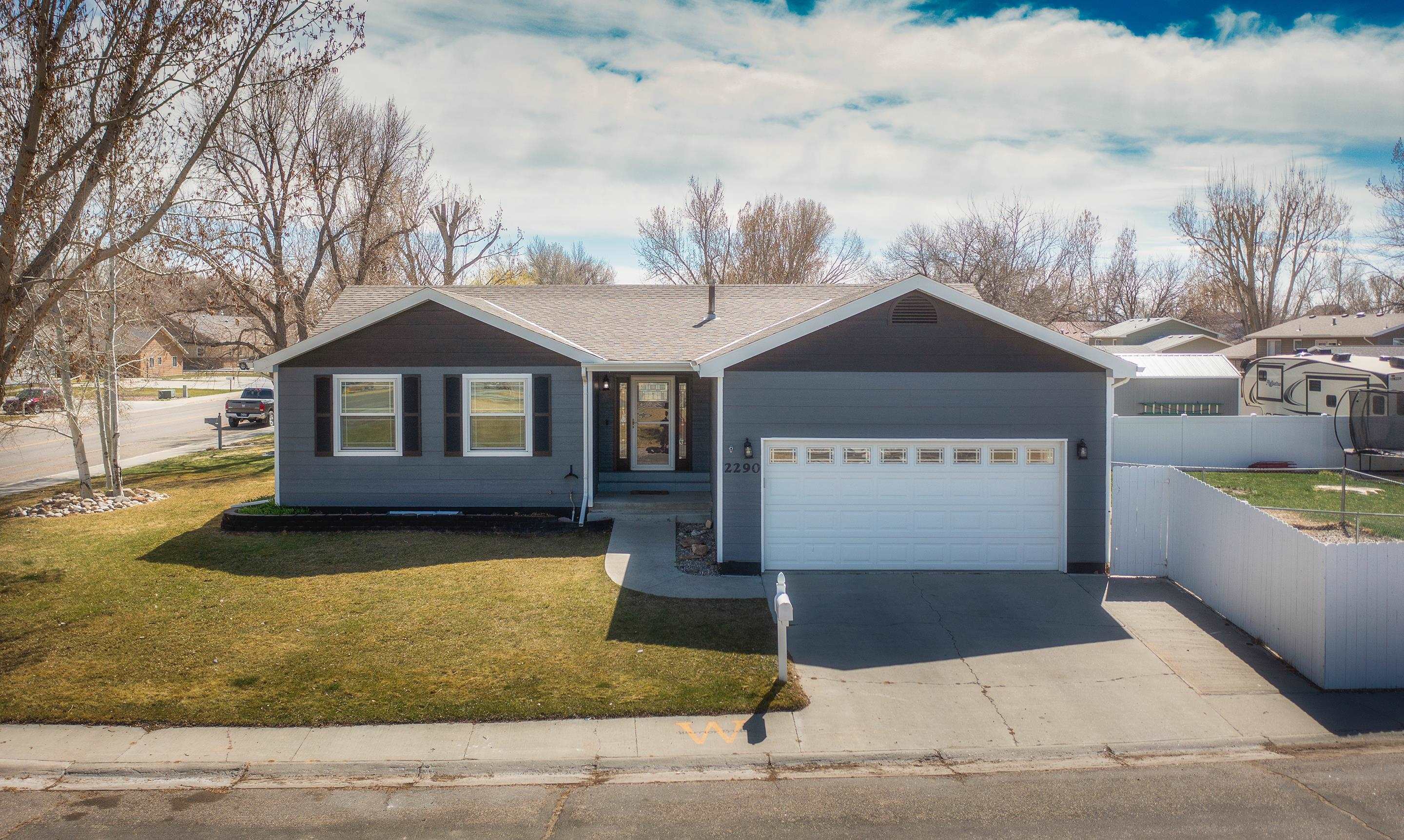 2290 Gregg Avenue Worland, WY 82401 - Photo 1 of 40