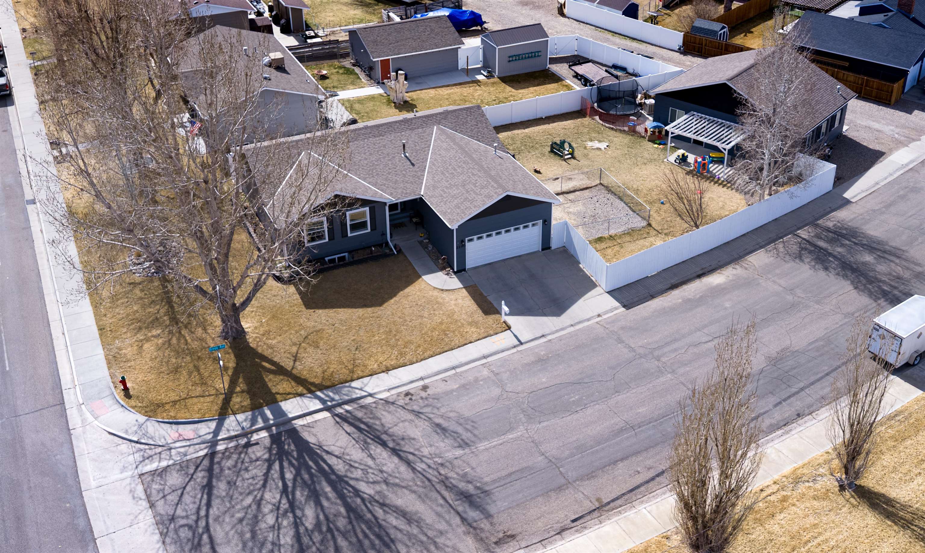 2290 Gregg Avenue Worland, WY 82401 - Photo 2 of 40