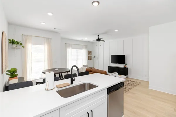 $1,695 | 725 Hornbuckle Road, Unit C3, Clarksville, TN 37043