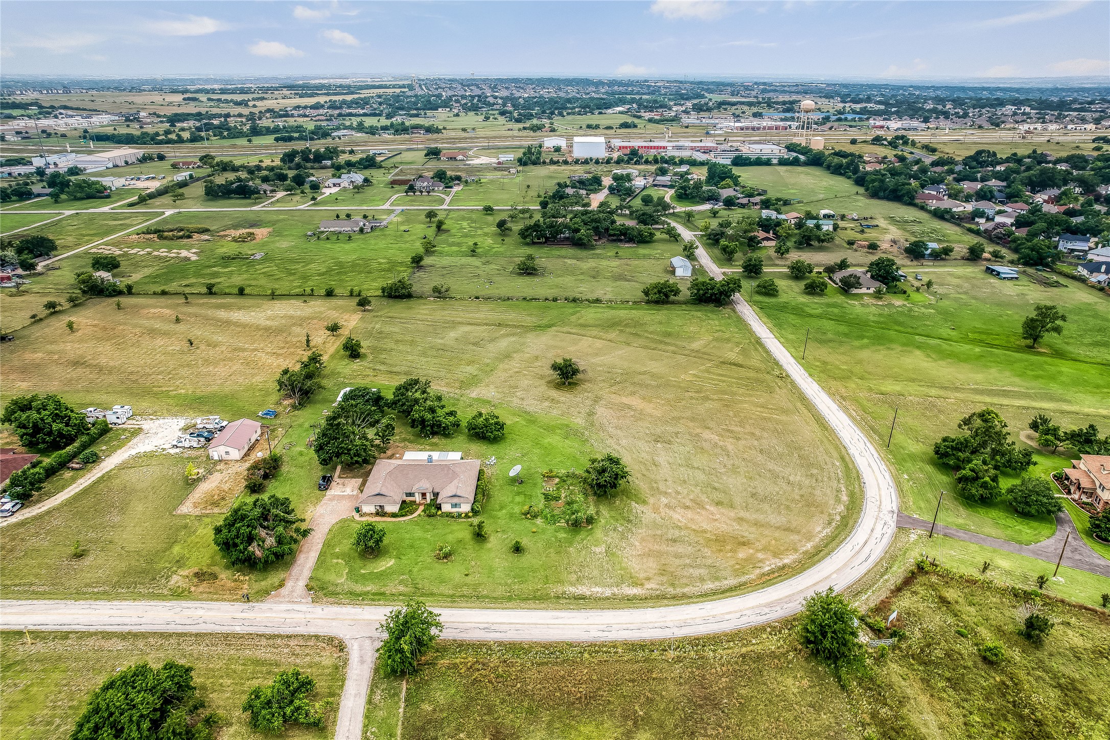 1931 Rowe Loop Pflugerville, TX 78660 - Photo 35 of 40 Gallery Image 35