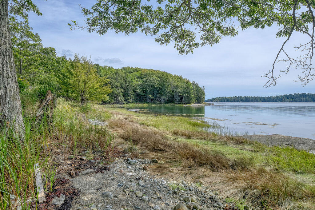 105 Oak Point Road Deer Isle, ME 04627 - Photo 10 of 20 OakPointshorefrontland-10