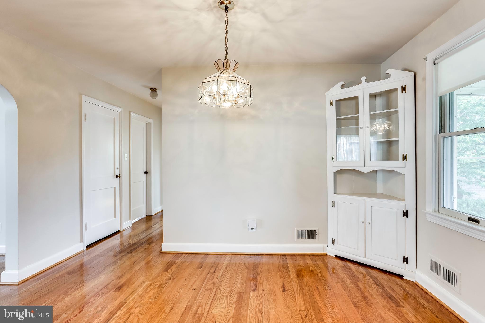 1813 Briarcliff Road Baltimore, MD 21234 - Photo 5 of 29 Dining Room