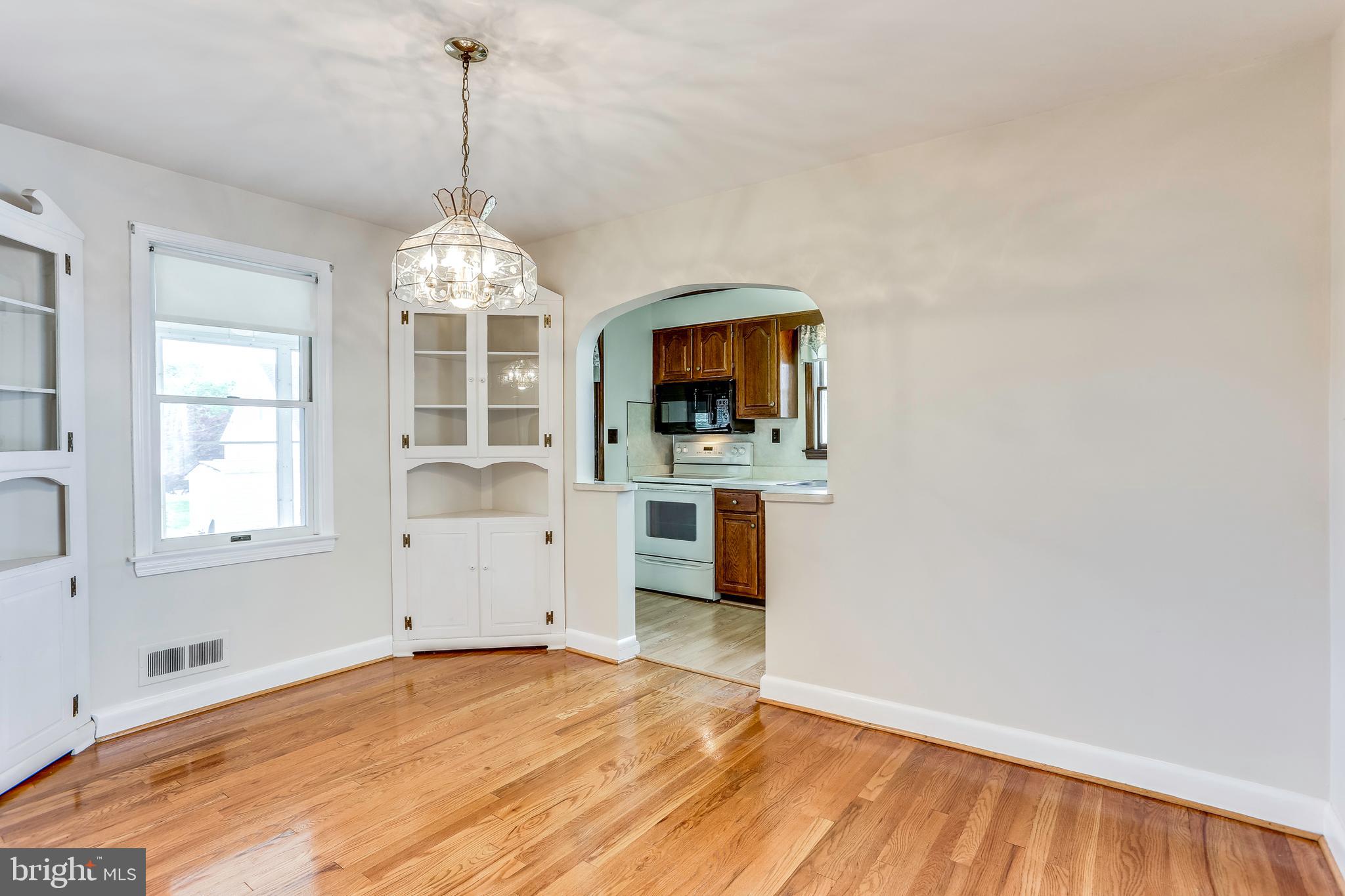 1813 Briarcliff Road Baltimore, MD 21234 - Photo 7 of 29 Dining Room