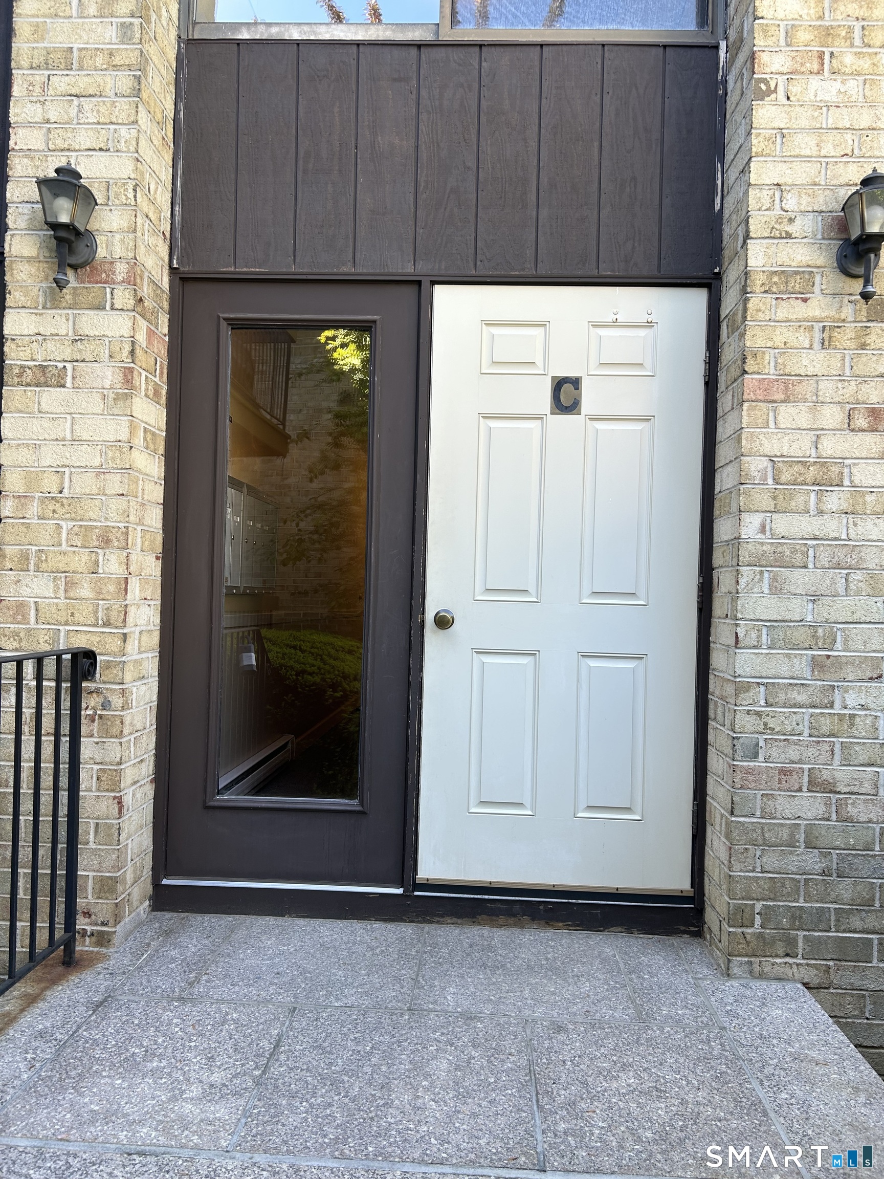85 Riverside Avenue, Unit C5 Stamford, CT 06905 - Photo 2 of 12