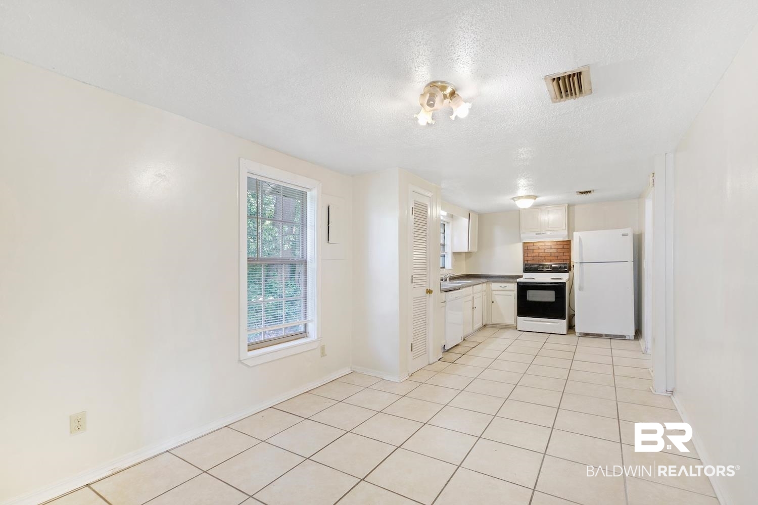 18410 Brewton Street Robertsdale, AL 36567 - Photo 12 of 31