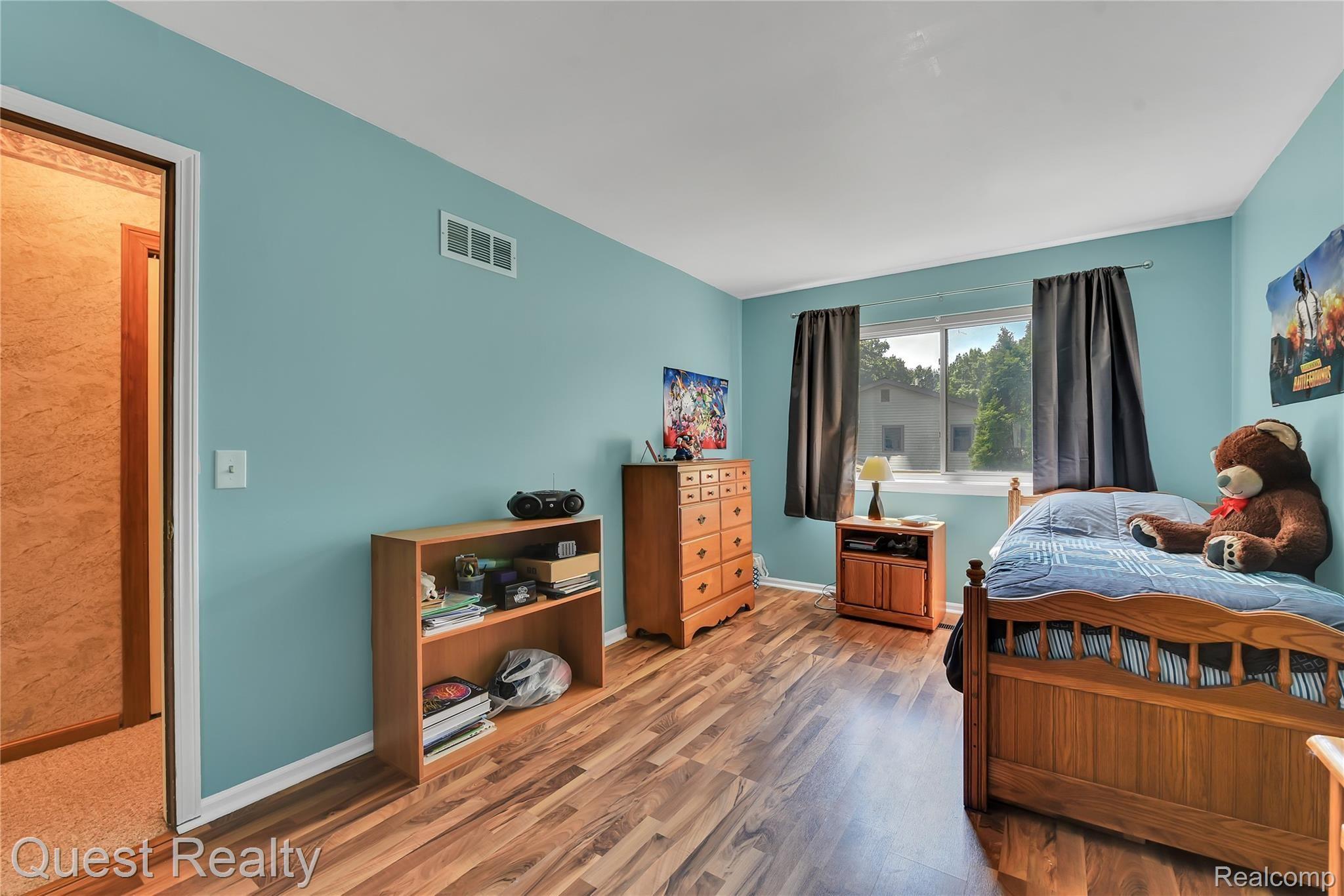 5296 Lethbridge Road Grand Blanc, MI 48439 - Photo 20 of 23 5296 Lethbridge - HD Drone Photography-33.jpg
