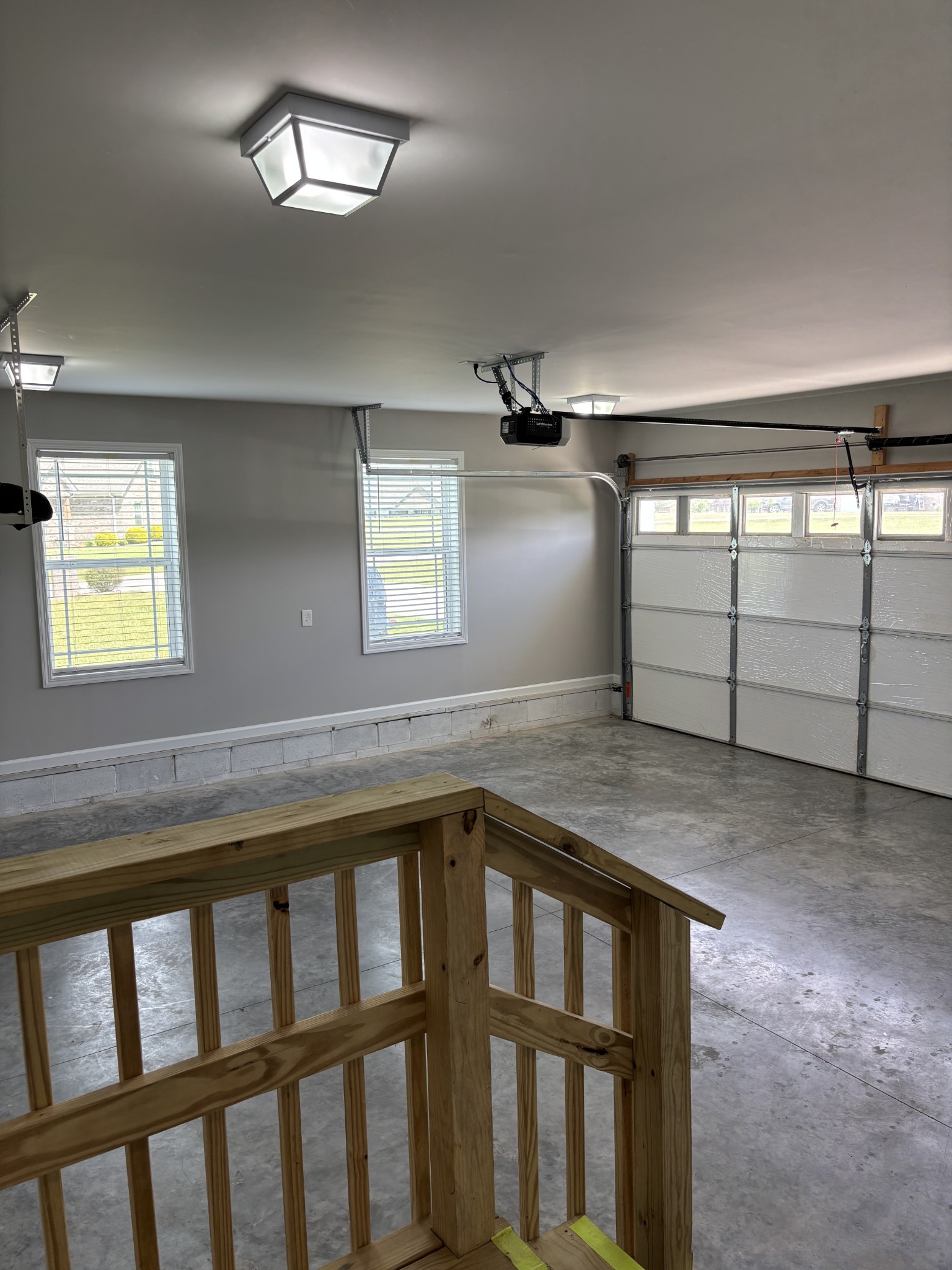 51 Regency Place Manchester, TN 37355 - Photo 23 of 27 a view of an empty room and window