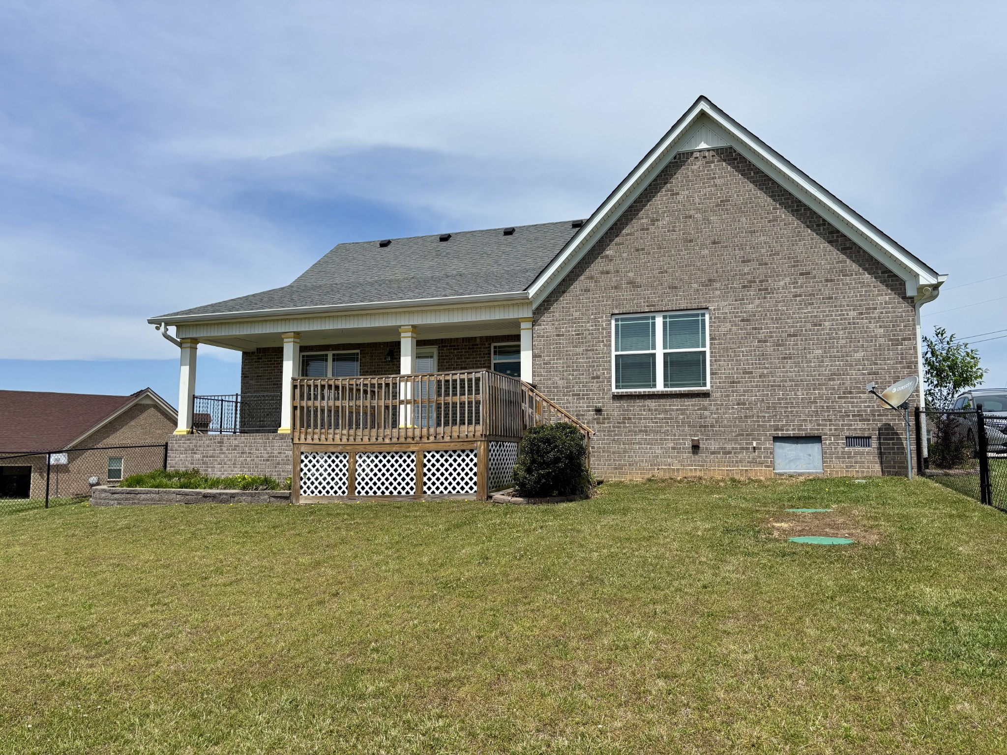 51 Regency Place Manchester, TN 37355 - Photo 26 of 27 a front view of a house with a yard