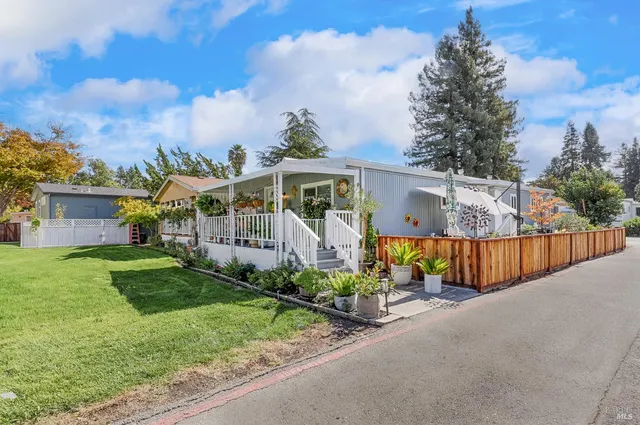 $249,000 | 211 Apple Lane, Rohnert Park, CA 94928