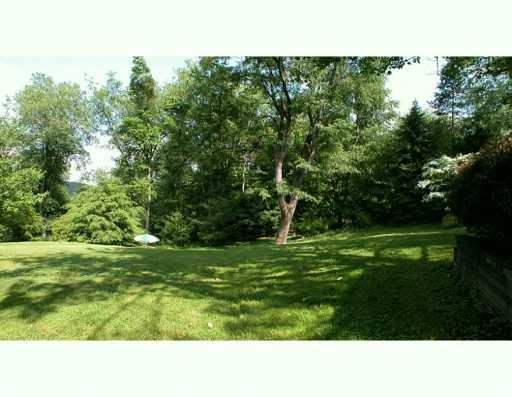 5416 Hardt Road Gibsonia, PA 15044 - Photo 8 of 8 Yard/Garden.