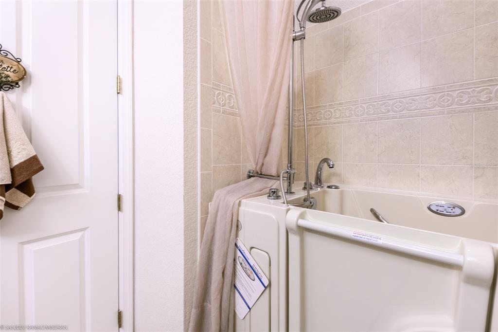 290 Lewis Circle, Unit 131 Punta Gorda, FL 33950 - Photo 43 of 56