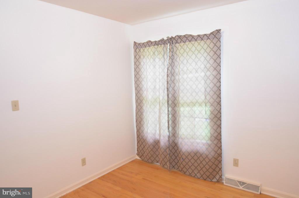 8077 Counselor Road Manassas, VA 20112 - Photo 11 of 30 Bedroom or Study on Main Floor