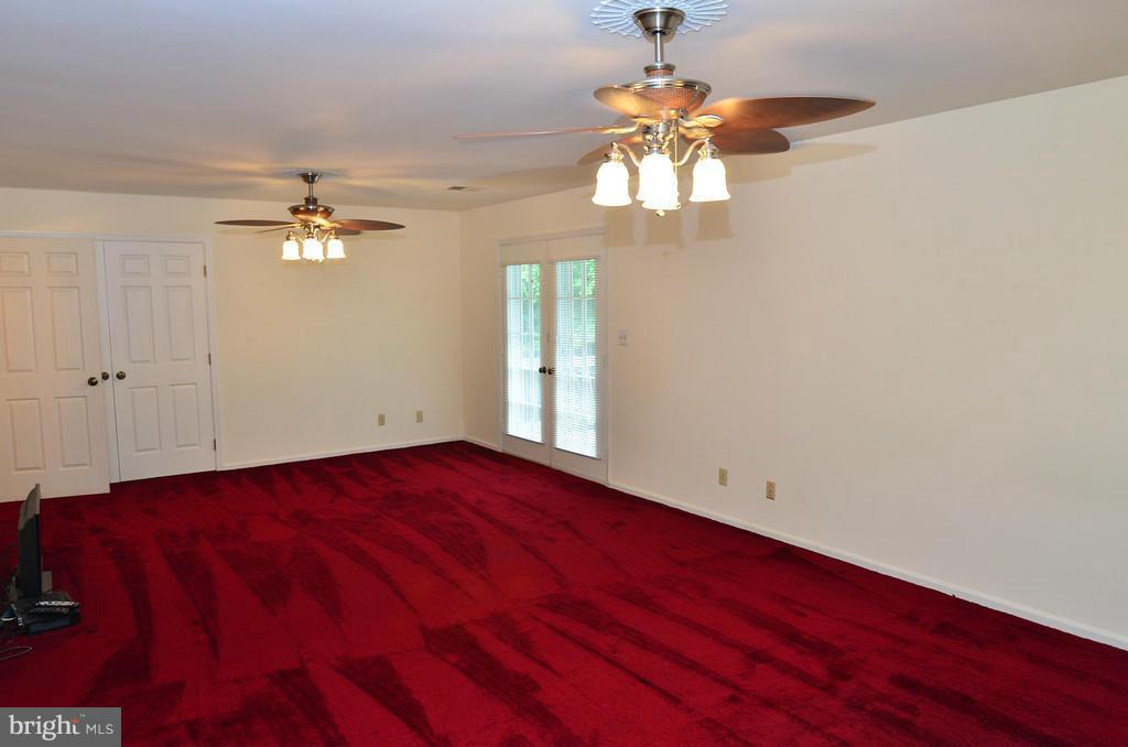 8077 Counselor Road Manassas, VA 20112 - Photo 16 of 30 Bedroom (Master)