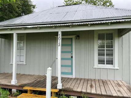 $134,900 | 7012 Farm To Market 1952, Wallis, TX 77485