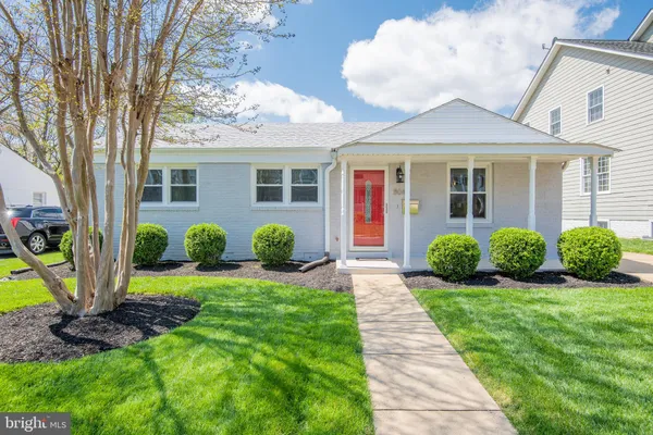 $3,850 | 804 North Florida Street, Arlington, VA 22205