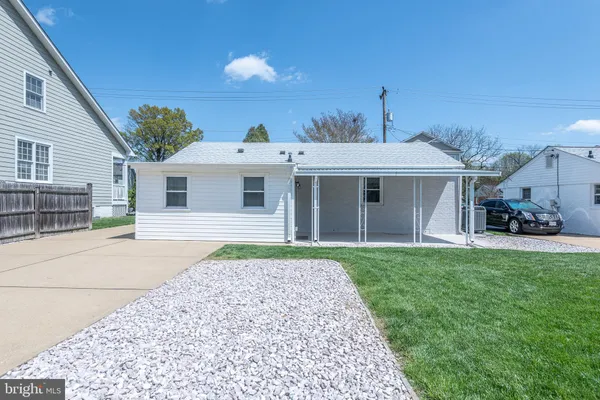 $3,850 | 804 North Florida Street, Arlington, VA 22205