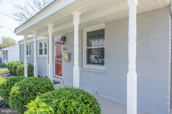 $3,850 | 804 North Florida Street, Arlington, VA 22205