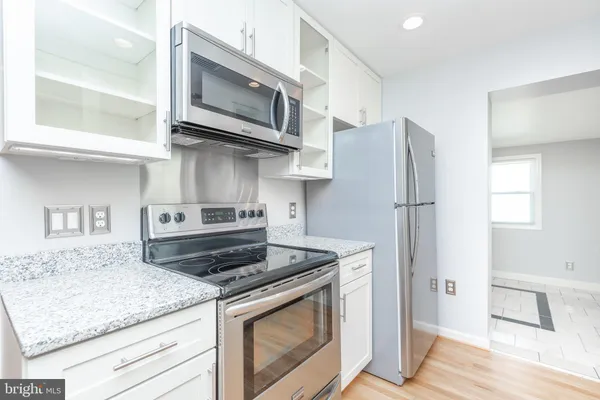 $3,850 | 804 North Florida Street, Arlington, VA 22205