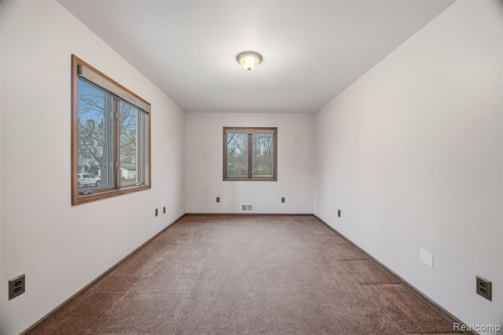 21650 Telegraph Road Flat Rock, MI 48134 - Photo 7 of 70