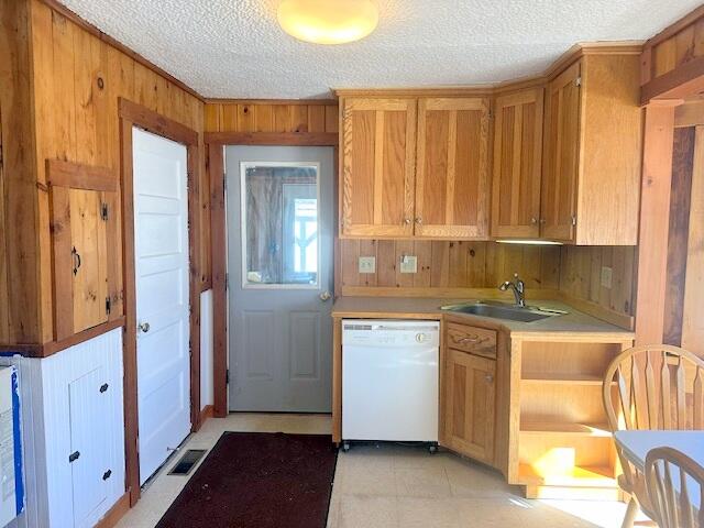 17 Spring Street Madison, ME 04950 - Photo 9 of 50 Kitchen