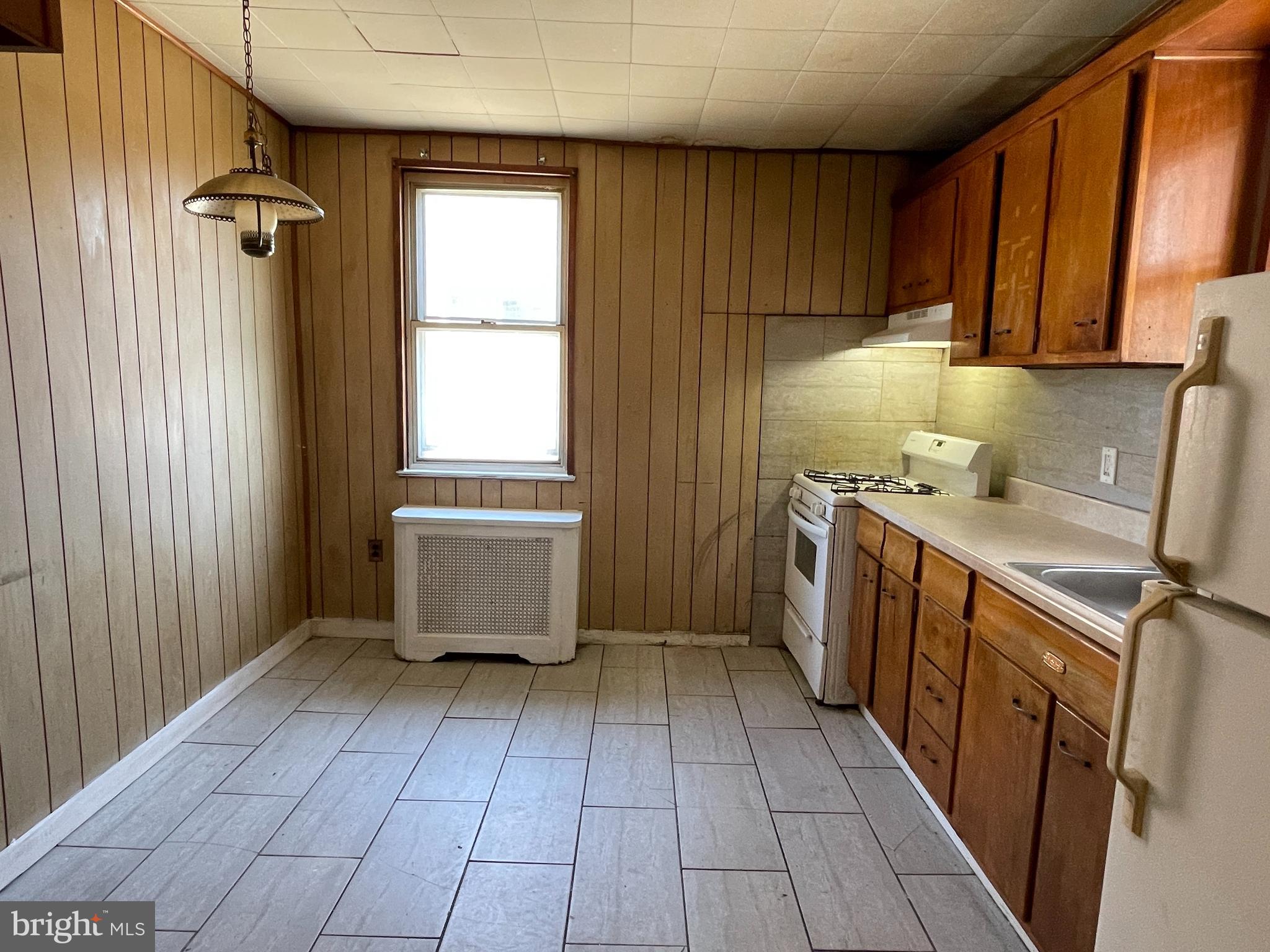167 Springton Road Upper Darby, PA 19082 - Photo 4 of 39