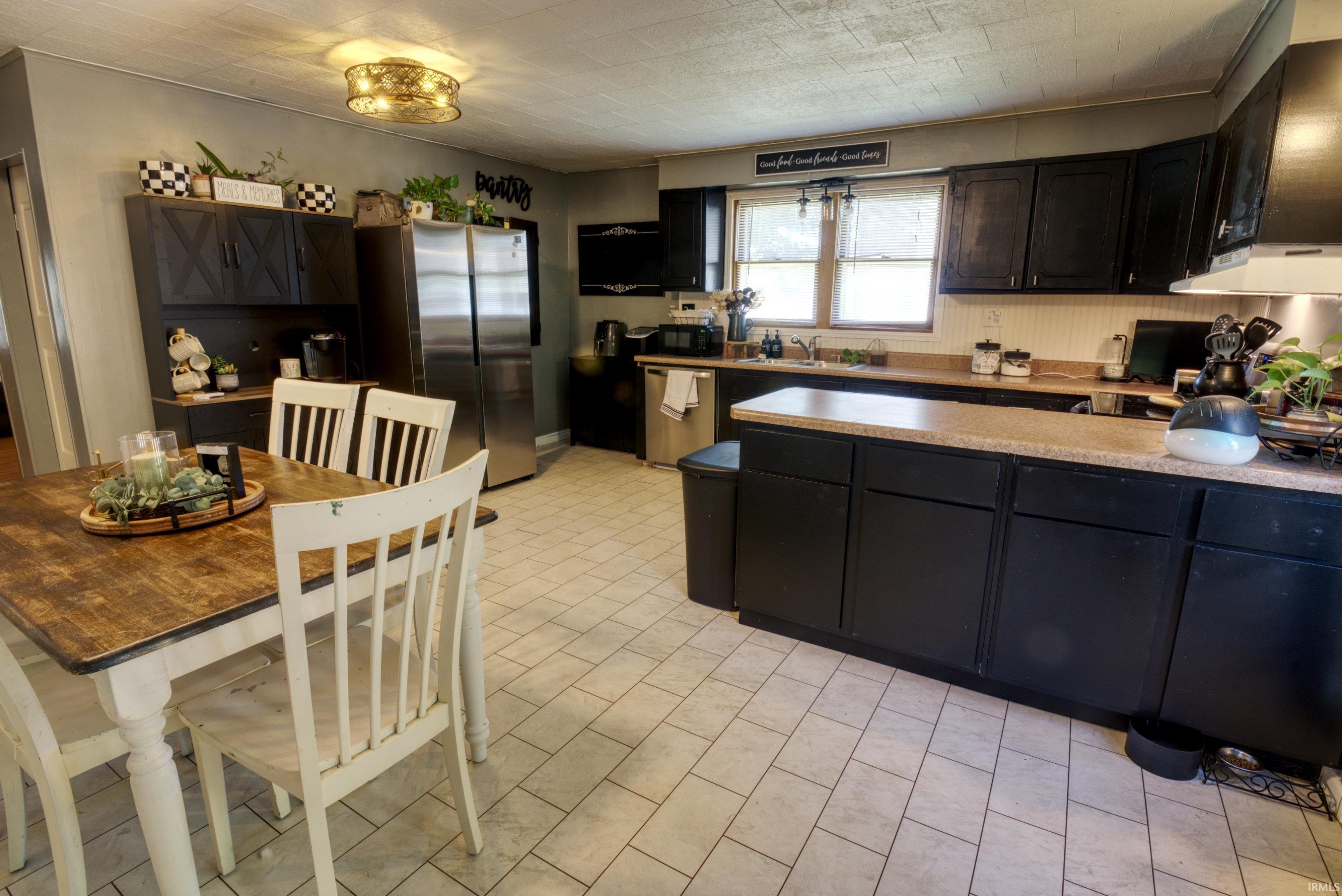1808 Wabash Street Vincennes, IN 47591 - Photo 4 of 13 Gallery Image 4