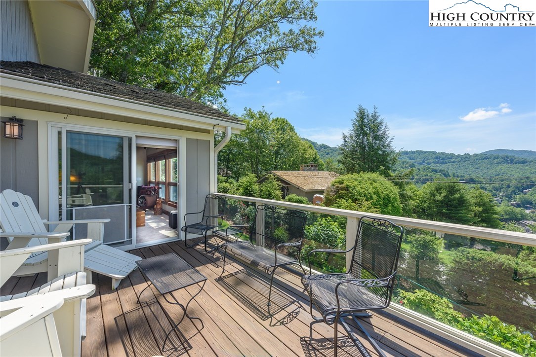 195 Oak Boone, NC 28607 - Photo 6 of 22 Gallery Image 6
