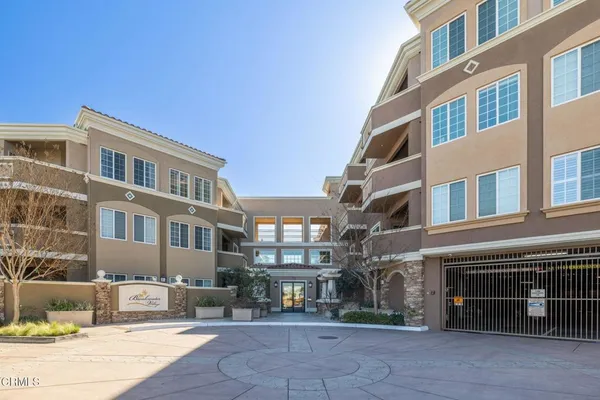 $614,999 | 2750 Artesia Boulevard, Unit 239, Redondo Beach, CA 90278