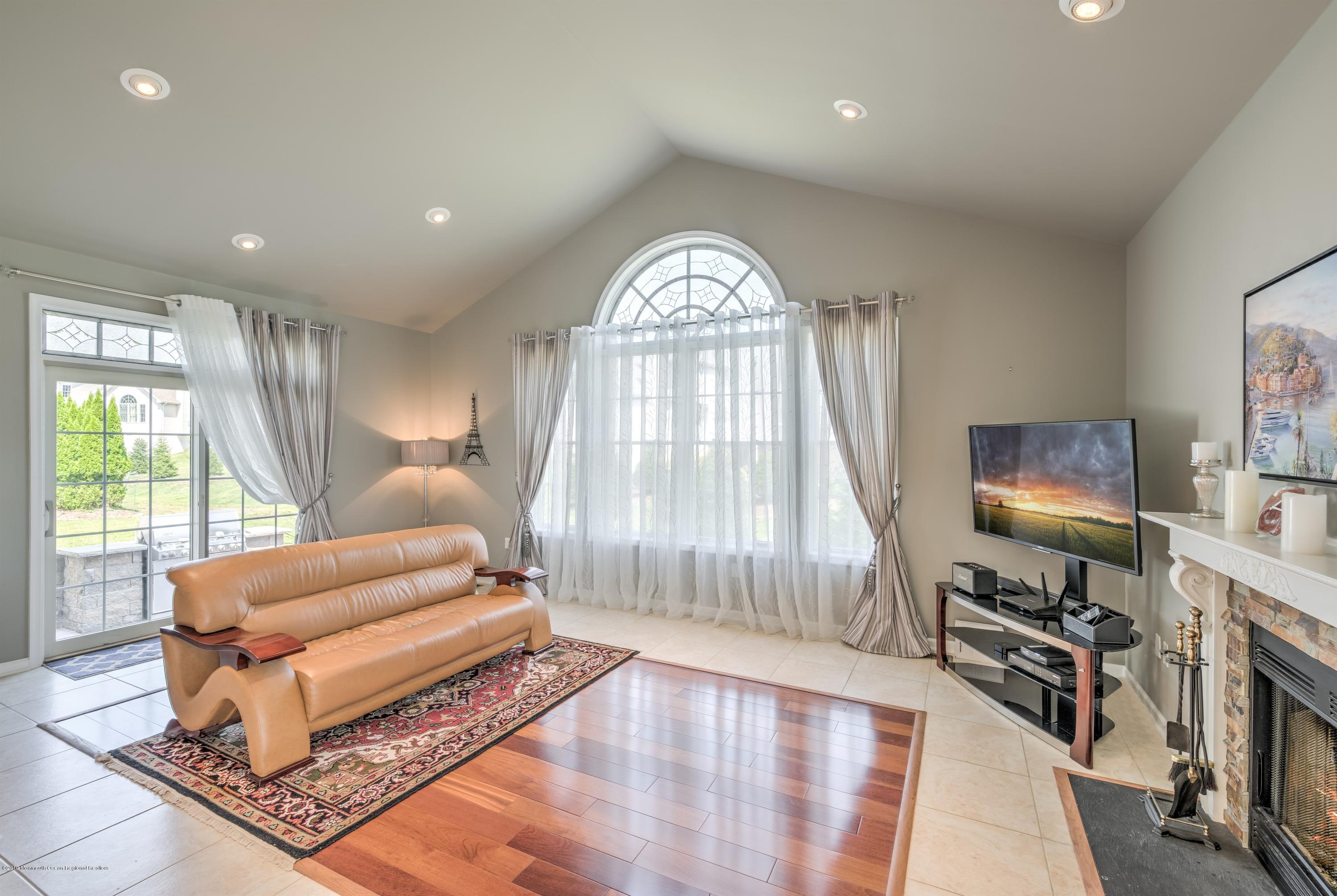 9 Vancleve Road Manalapan, NJ 07726 - Photo 10 of 34 010_DEN