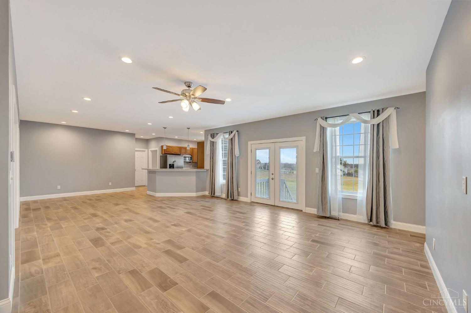 1227 Morman Road Hamilton, OH 45013 - Photo 5 of 71