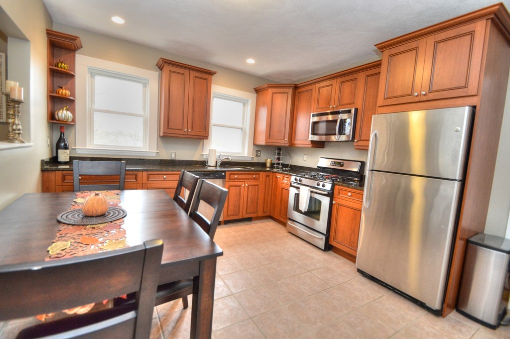 314 Water Street, Unit 5 Wakefield, MA 01880 - Photo 3 of 9