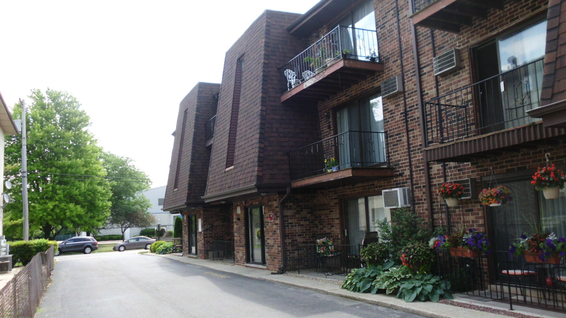 9812 Sayre Avenue, Unit 3A Chicago Ridge, IL 60415 - Photo 1 of 12