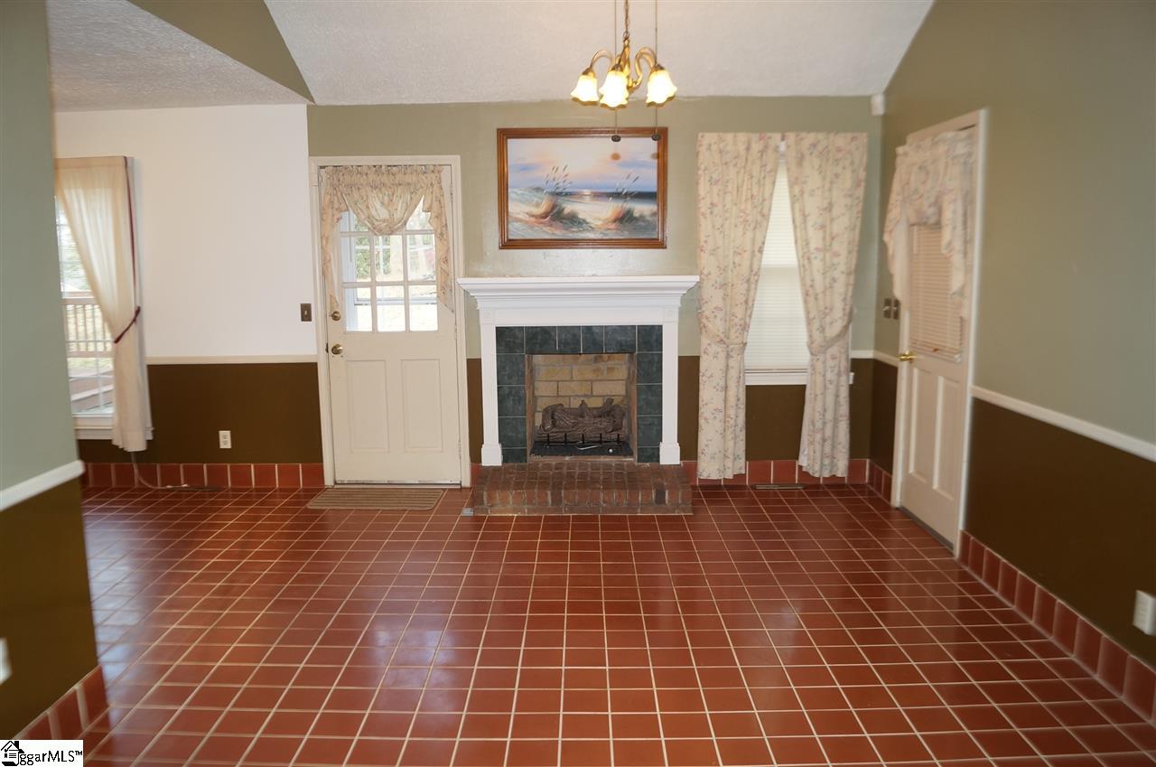110 Edwards Mill Road Taylors, SC 29687 - Photo 6 of 17 Gallery Image 6