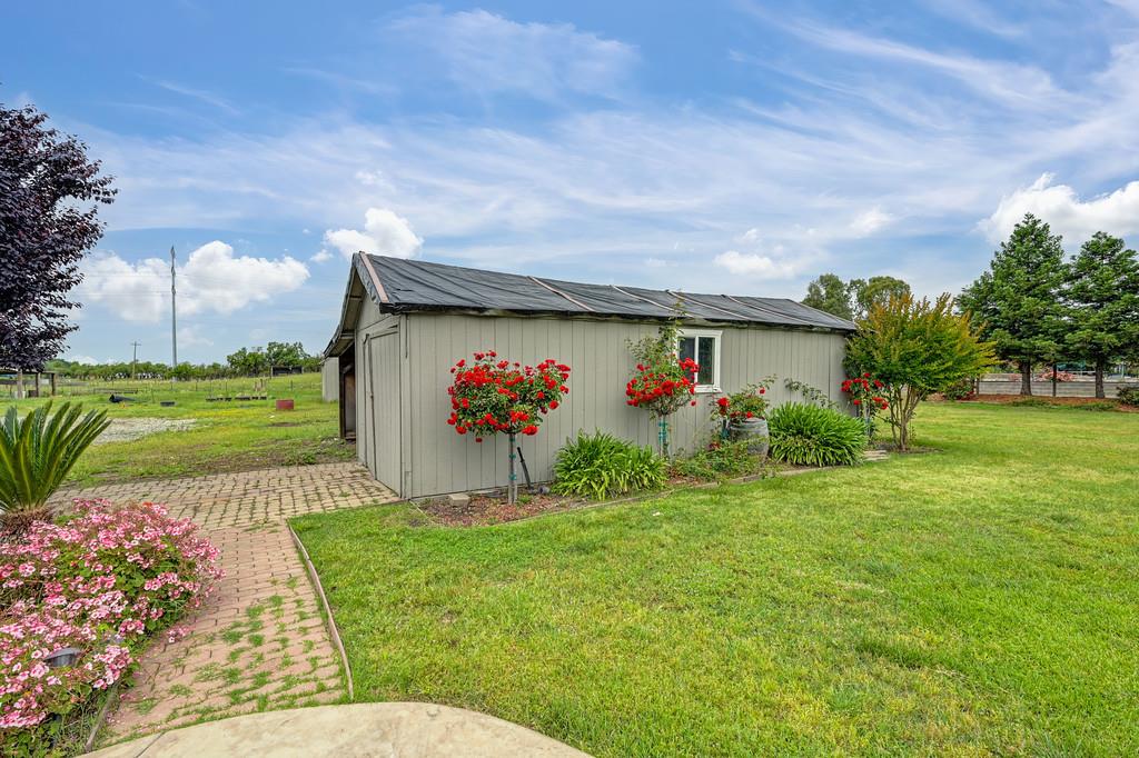 8350 Bianchi Road Roseville, CA 95747 - Photo 55 of 63