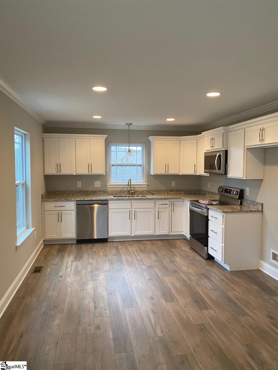 319 Timber Trail Greer, SC 29651 - Photo 9 of 33 Gallery Image 9