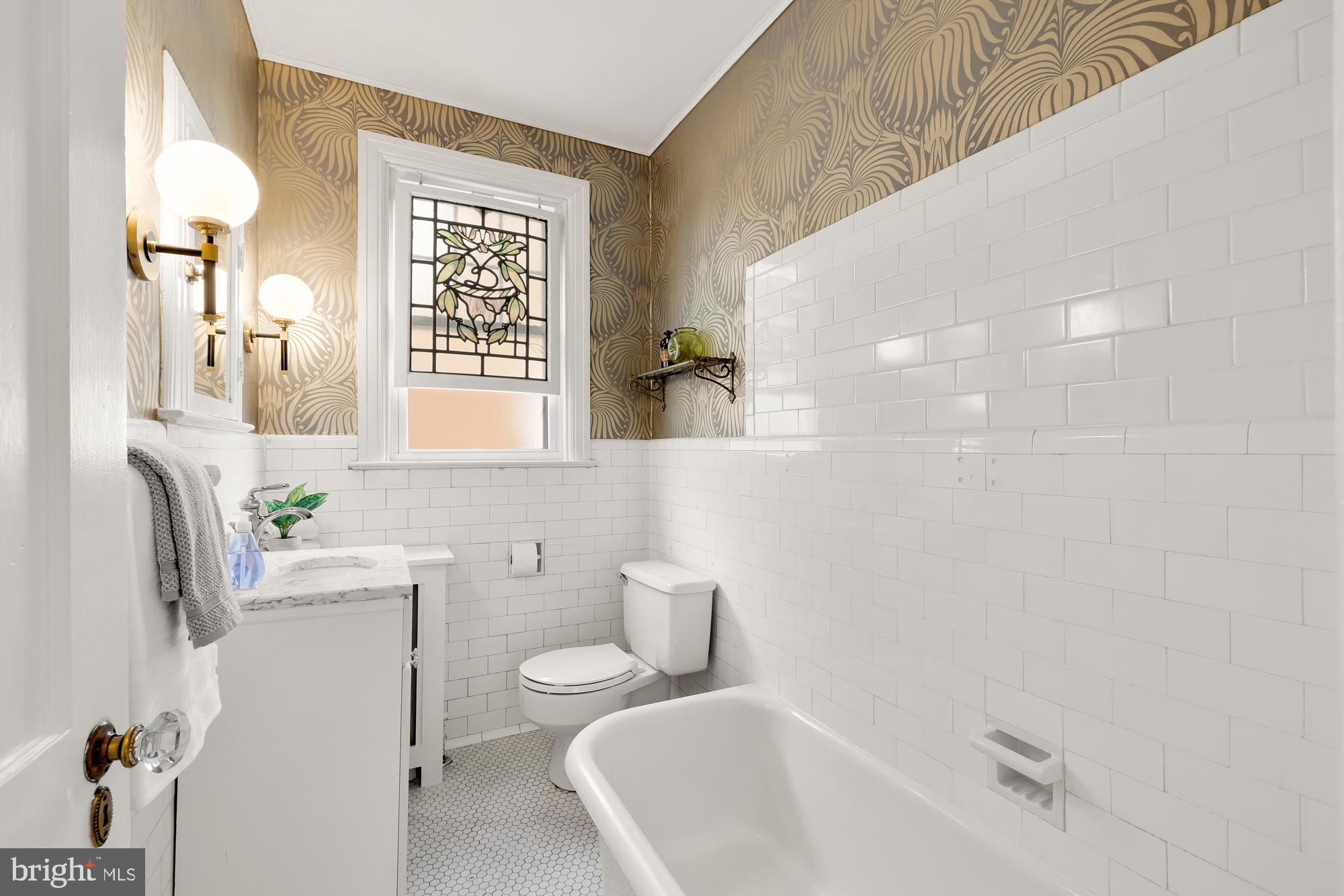 4613 Maple Avenue Bethesda, MD 20814 - Photo 14 of 31