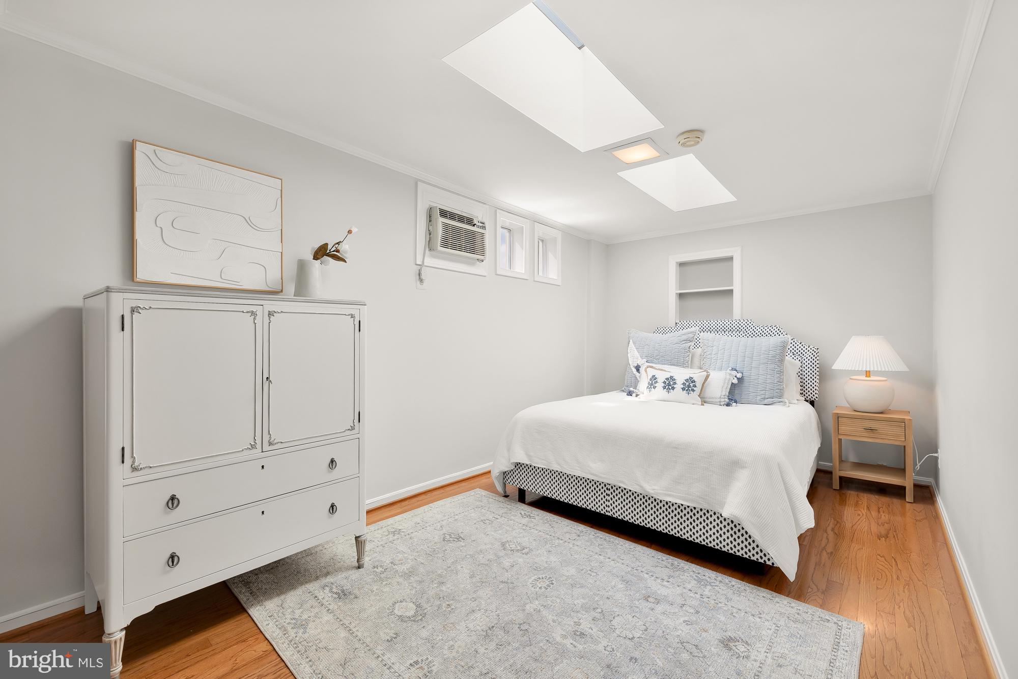 4613 Maple Avenue Bethesda, MD 20814 - Photo 23 of 31